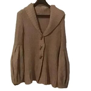 sweater with buttons and cute sleeves